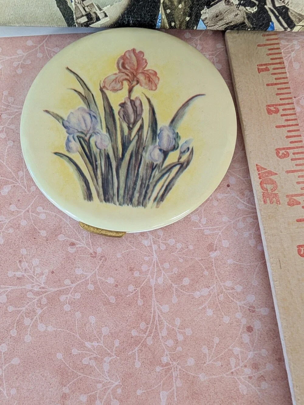 Vintage oversized round